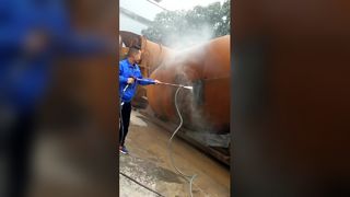 Hochdruckwasserstrahl plus Sandstrahlen zum Entfernen des Rosts