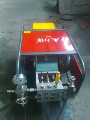 Hochdruckhydropumpen-hydraulisches Wasser-druckprüfende Maschine des test-300MPa