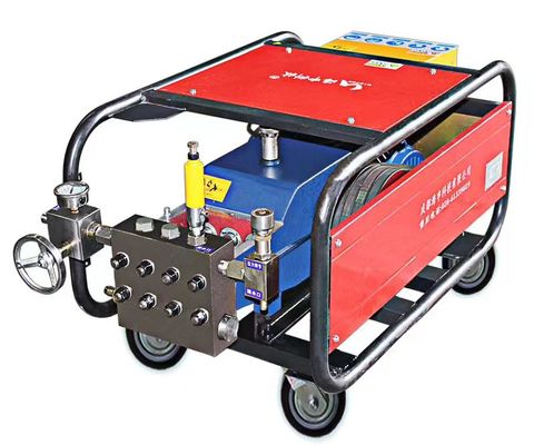 750bar Schwere Hochdruckreinigungsmaschine Wasserstrahlreiniger 7.5kw